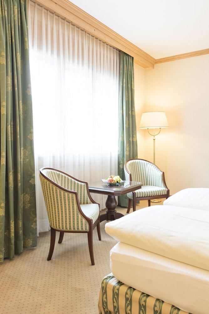 Hotel Vereina Klosters Bagian luar foto